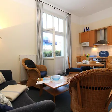 Apartamento Haus Am Park 1 *